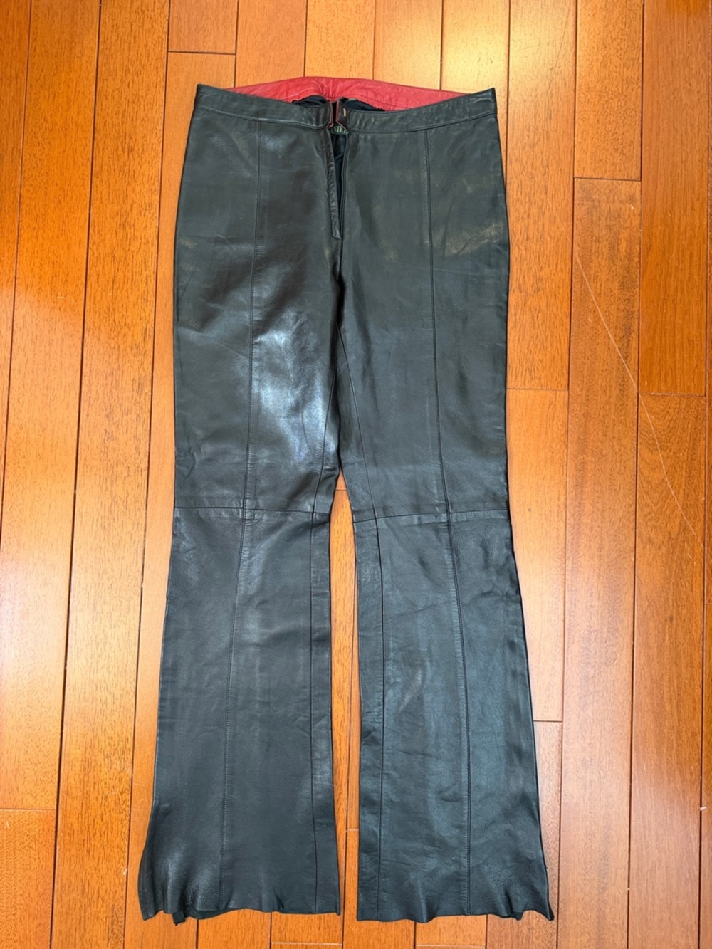 Danier Women’s geniune Leather Pants-SIZE 10 Black Flared Vintage,made in Canada